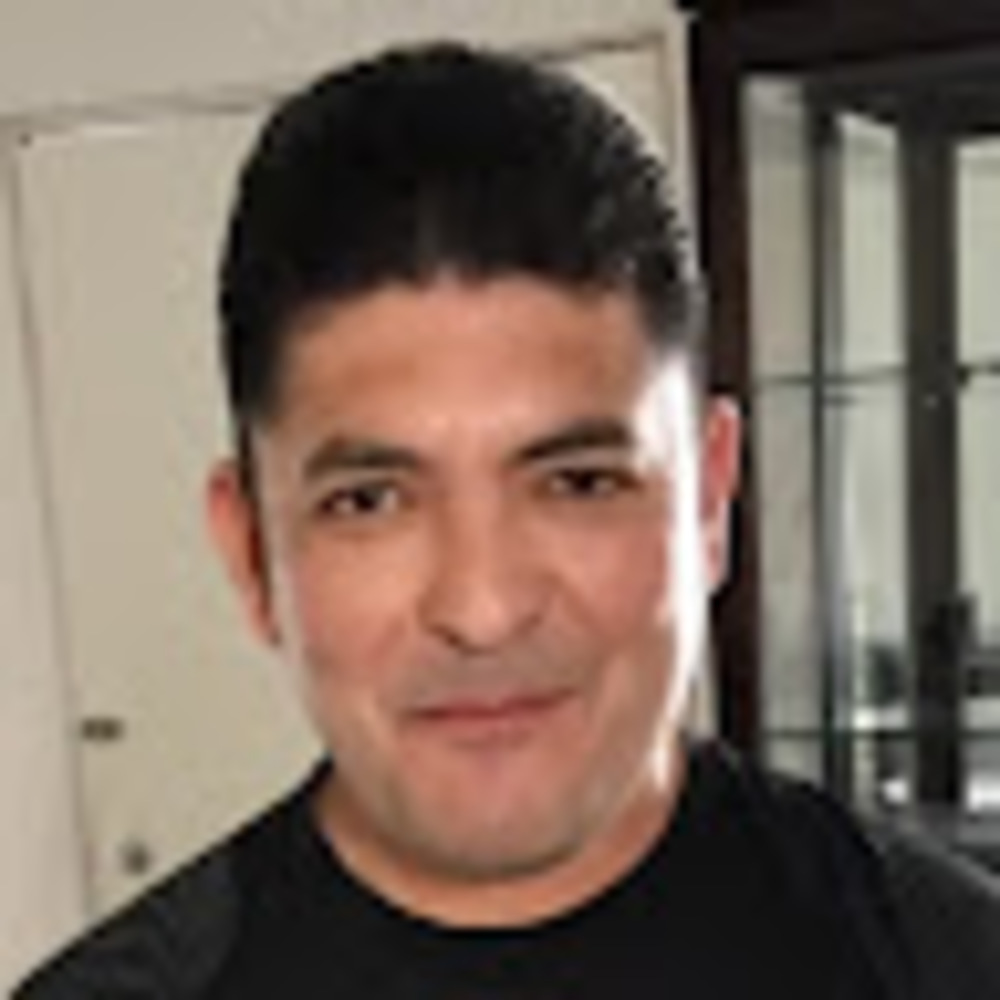 Meet your Posher, Manolo